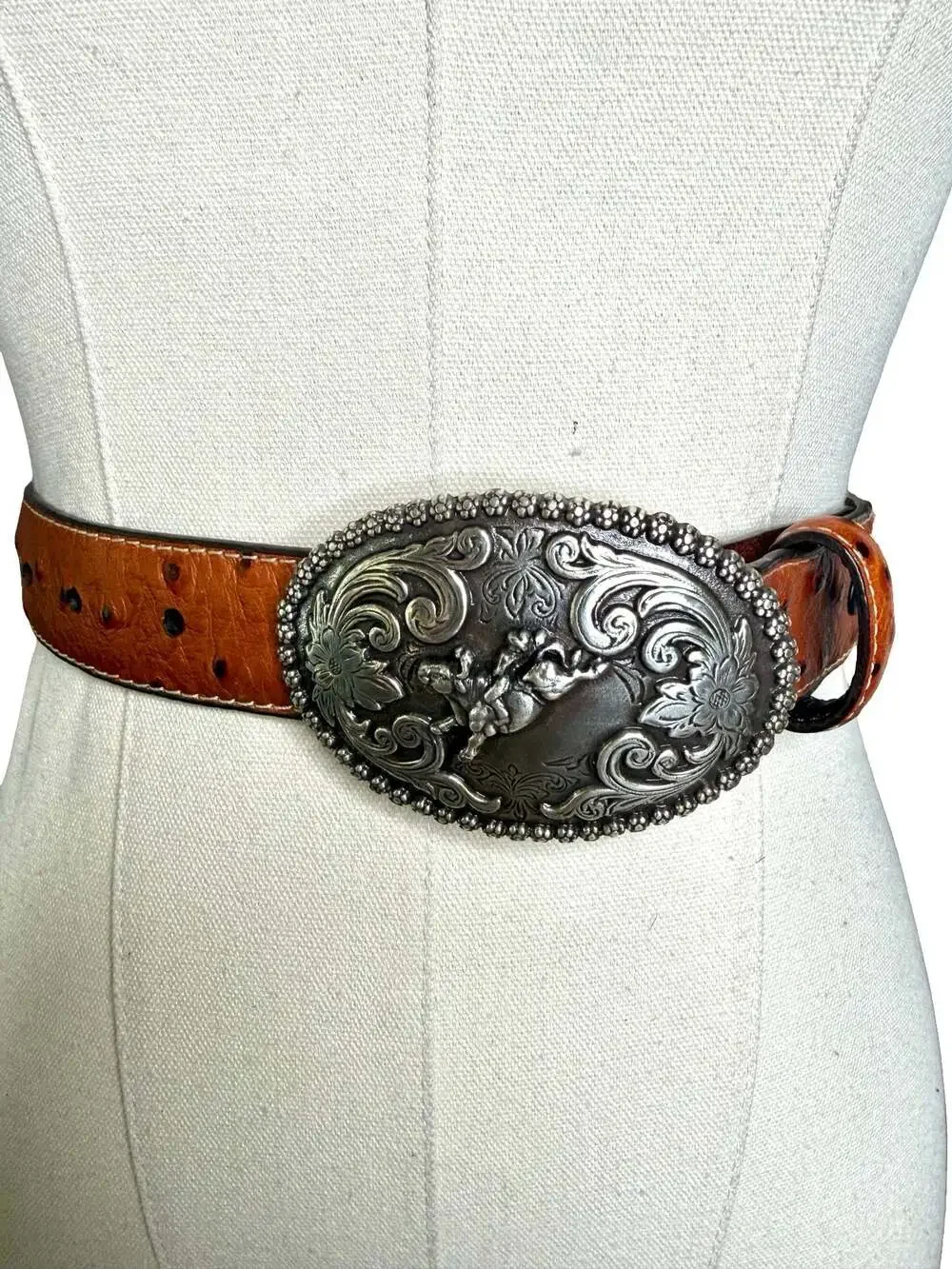 Nocona Belt Co. Ostrich Embossed Leather Belt Silver Tone Rodeo Buckle Sz. 22